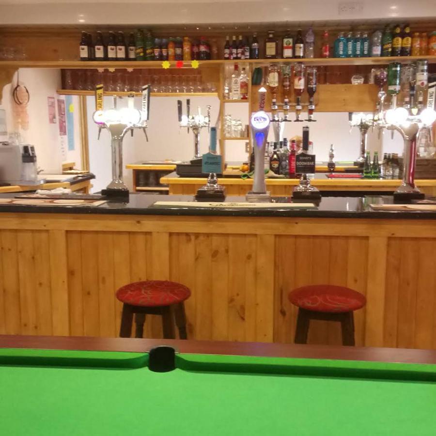 Hotel Y Llew Coch à Tregaron Extérieur photo